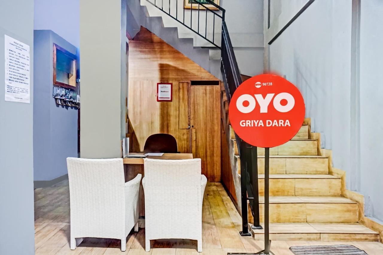 Hotel Oyo 90738 Griya Dara 2*