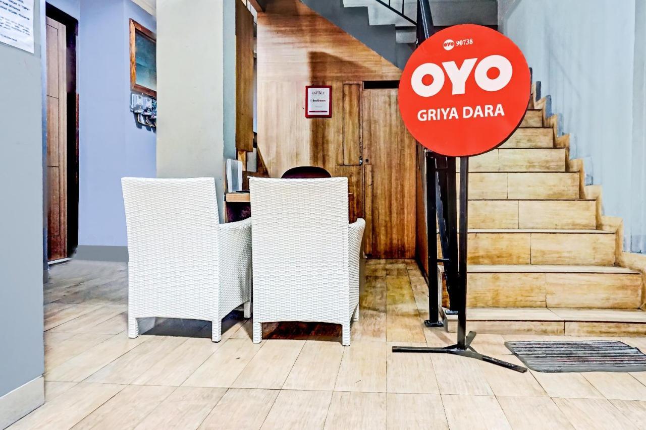 Oyo 90738 Griya Dara Hotel Jakarta