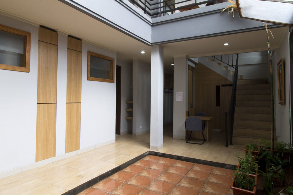 Oyo 90738 Griya Dara Hotel