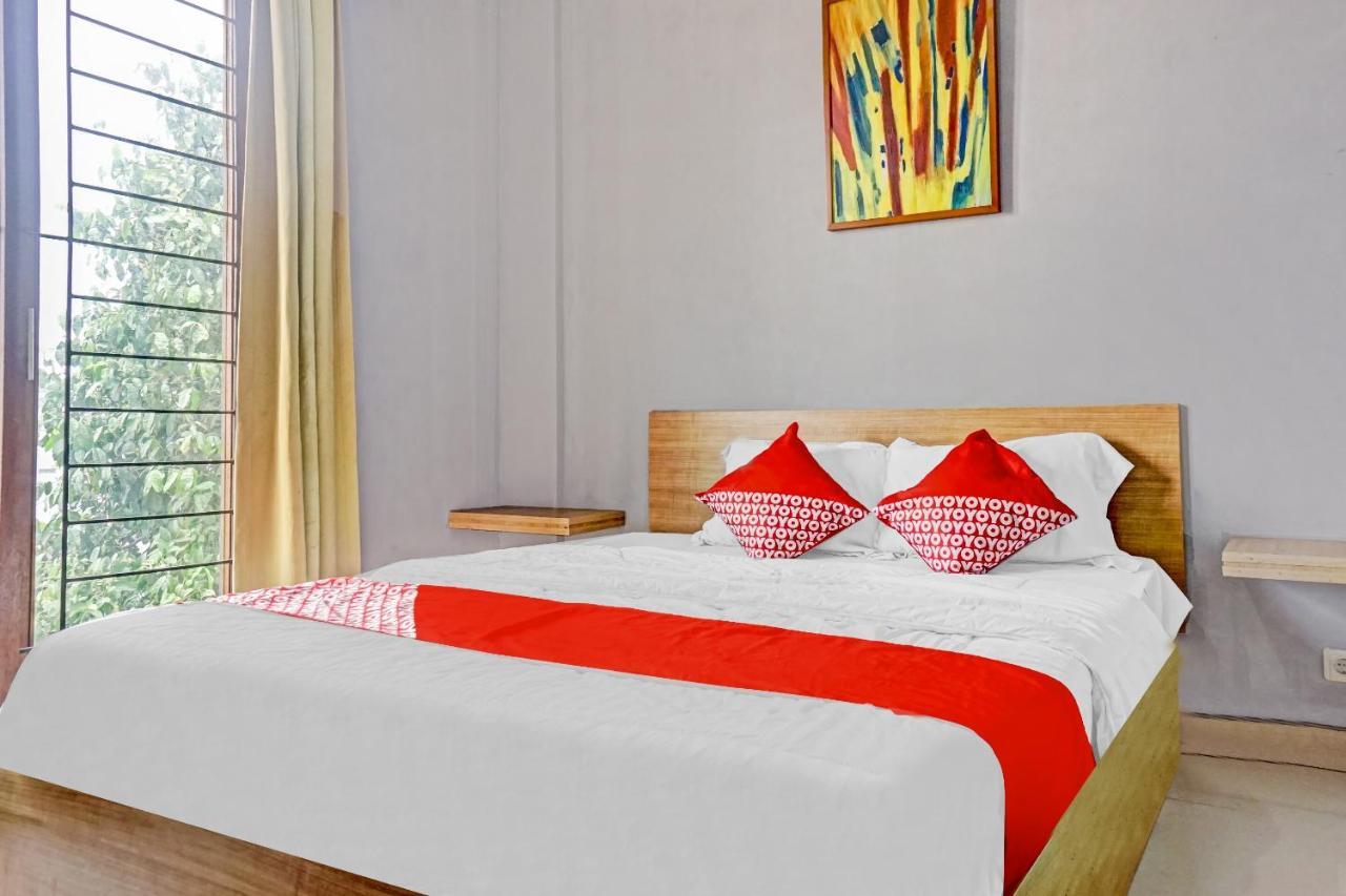 Oyo 90738 Griya Dara Hotel