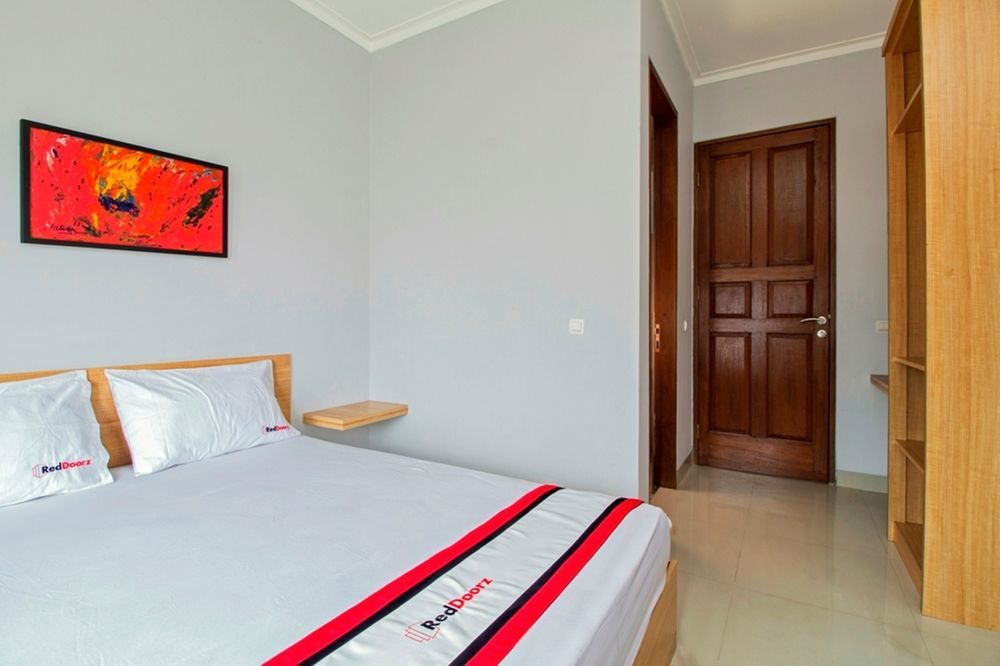 Oyo 90738 Griya Dara Hotel Jakarta